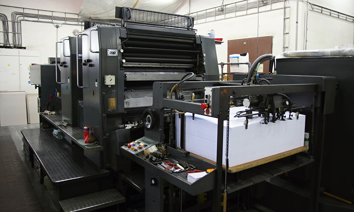 Digitaldruck vs. Offsetdruck: Was ist der Unterschied und was ist besser für Ihr Projekt